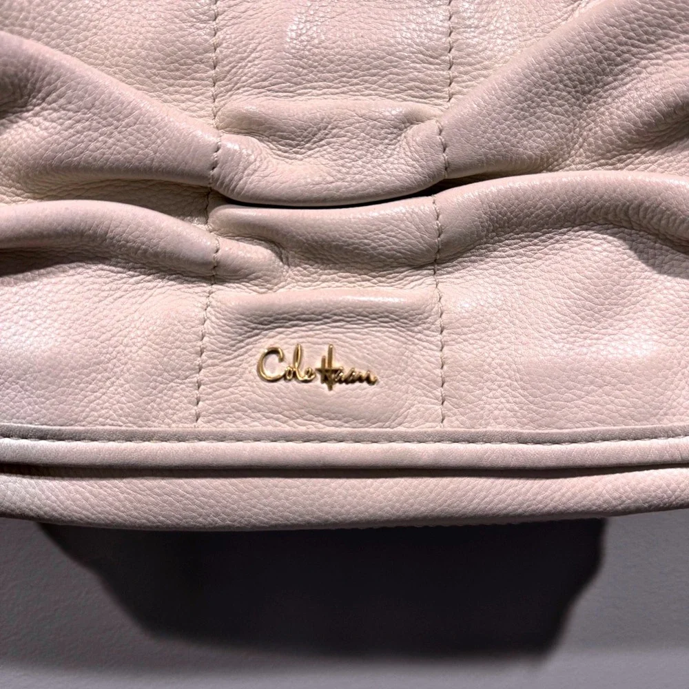 Cole Haan Leather Shoulder‎ Bag Clutch Ivory Gold Chain Evening Party Purse